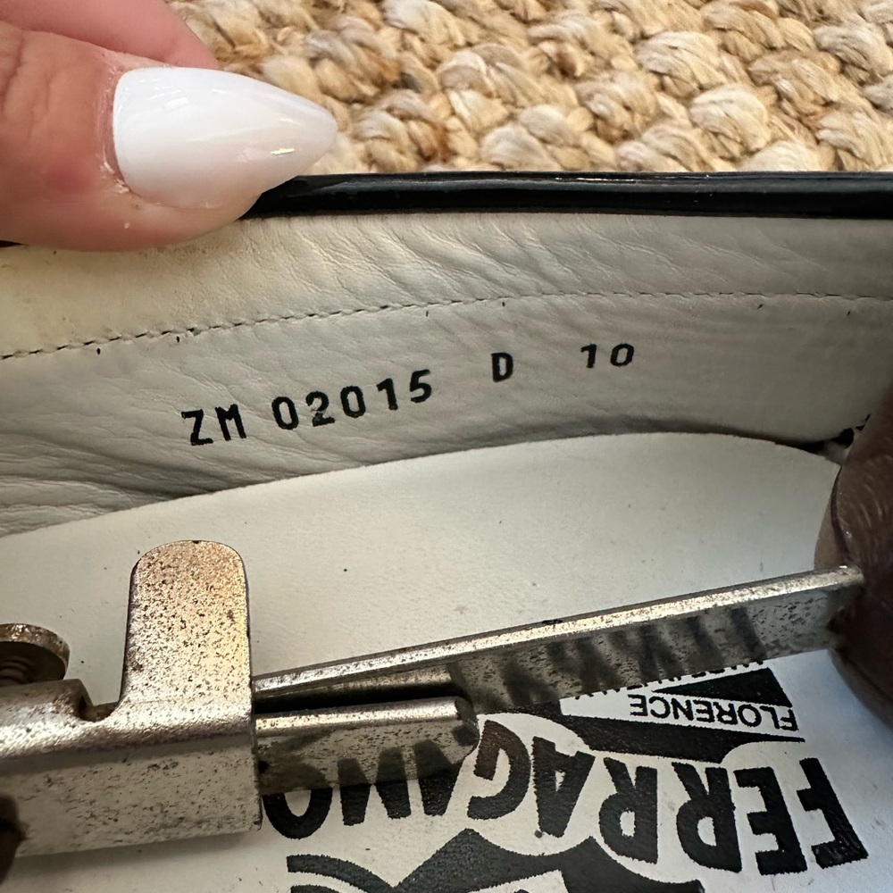 Salvatore FERRAGAMO Patent Leather Loafer Size 10 - Picture 12 of 13